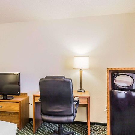 Quality Inn & Suites Golden - Denver West Lakewood Bagian luar foto