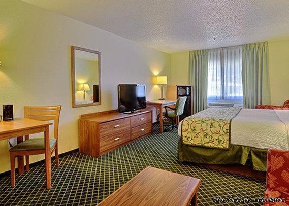 Quality Inn & Suites Golden - Denver West Lakewood Bagian luar foto